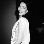 @zoeydeutch