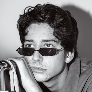 Milo (@milomanheim)