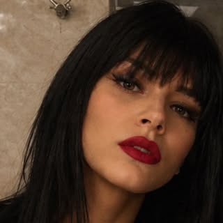 Merve Boluğur (@mervebolugur)