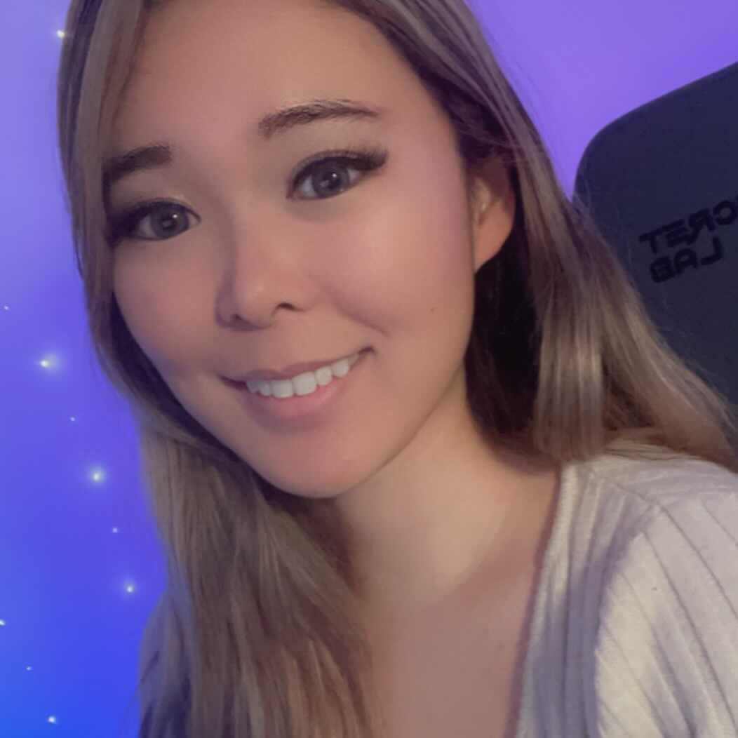 @extra.emily