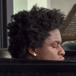 @danielcaesar