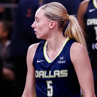 @paigebueckers