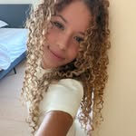 @camilaax01