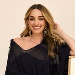 Brianne Howey (@briannehowey)